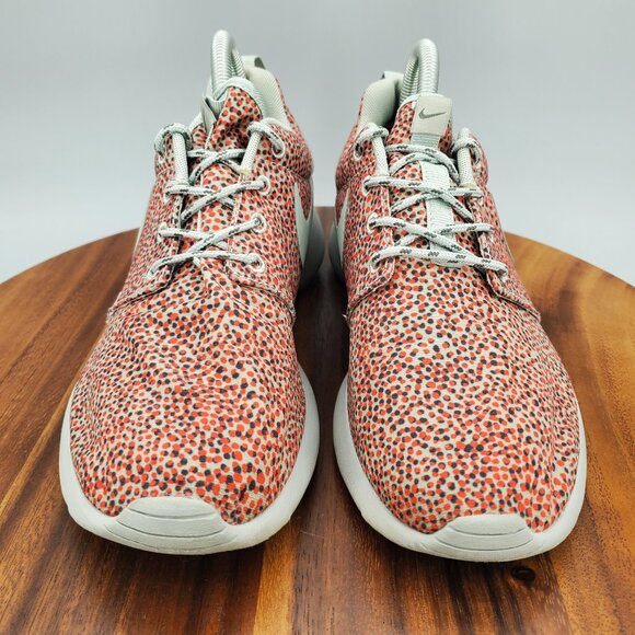 Nike Roshe Run Shoes Women's 8 Orange Cheetah Print Athletic Running Sneakers - Picture 2 of 9